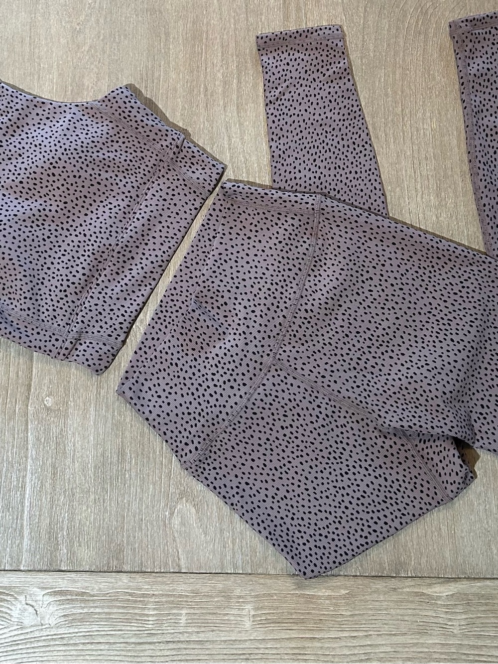 High-Waist Lavender Dot Performance Leggings